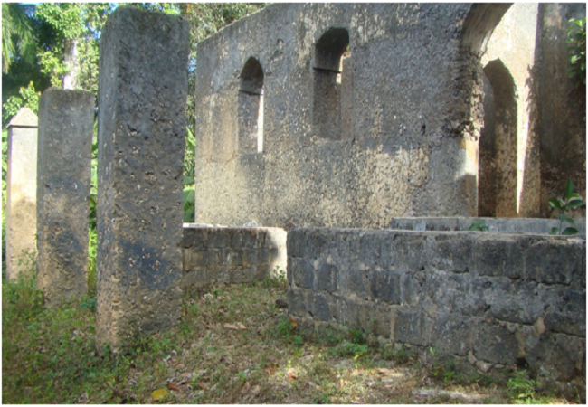 Mwinyi Mkuu Ruin Palace at Dunga